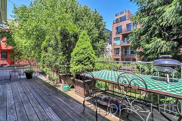 Rented by DE TILLY REAL ESTATE | media 11