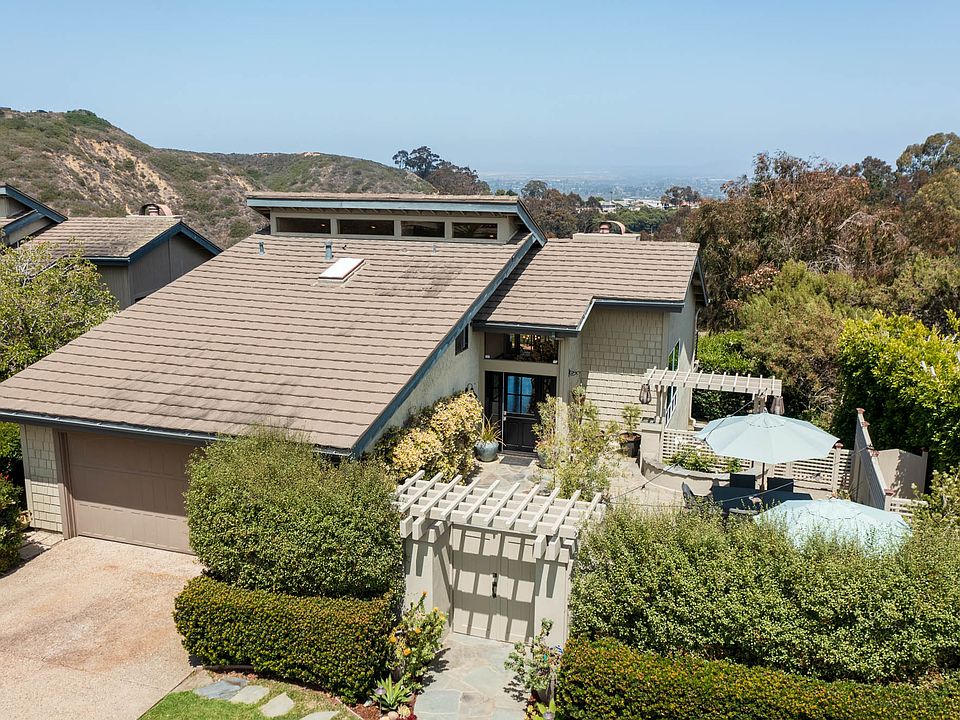 1st image of 6681 La Jolla Scenic Dr S