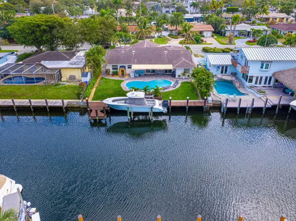 2281 SE 11th St, Pompano Beach, FL 33062