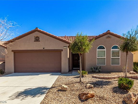 3rd image of 2372 Wood Village Dr