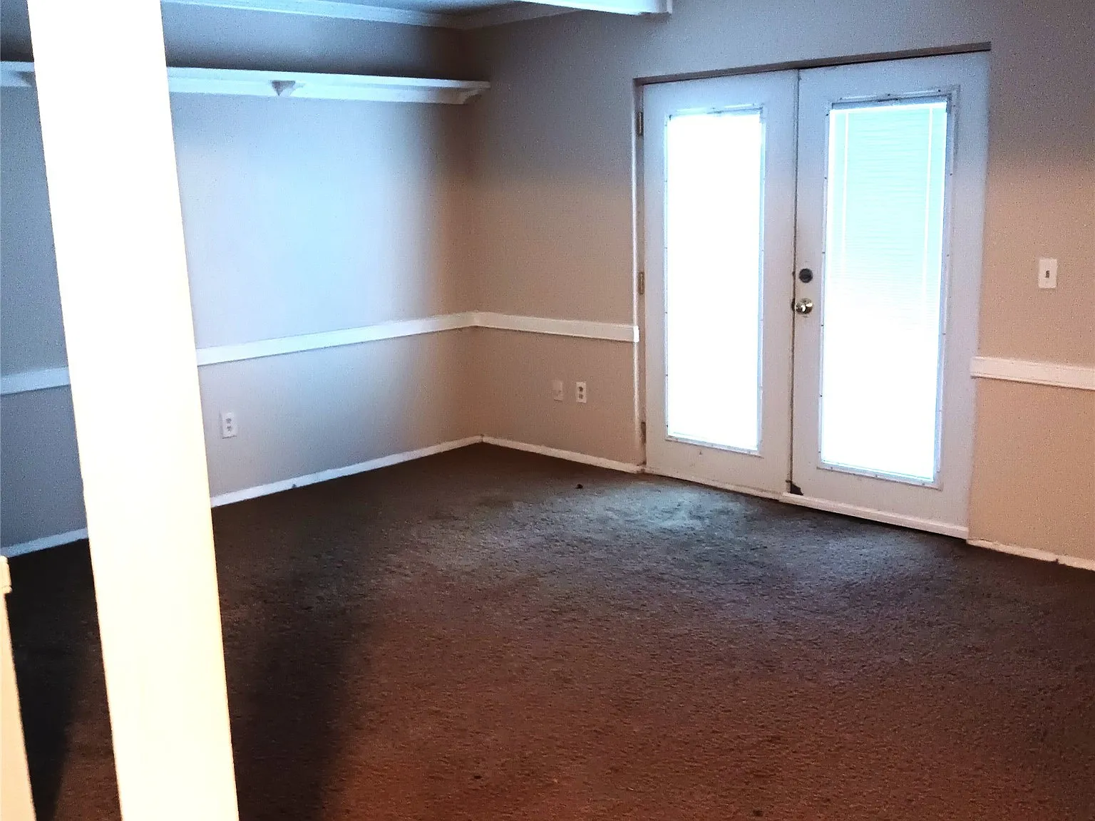 3 bed, 1.5 bath, 1117 sqft, $1,050 — Photo 2