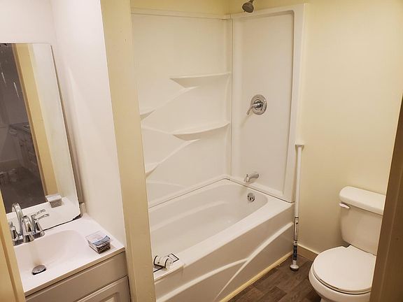 5th image of 216 N 4th Ave APT 2