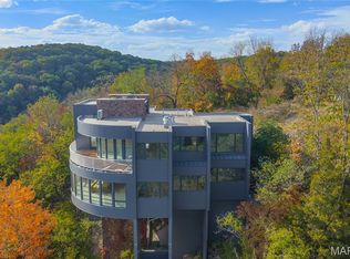 800 Holland Rd, Ballwin, MO 63021