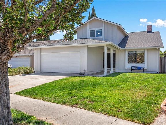 2nd image of 5266 Turnberry Pl