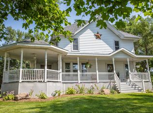 2087 150th St, Waverly, IA 50677