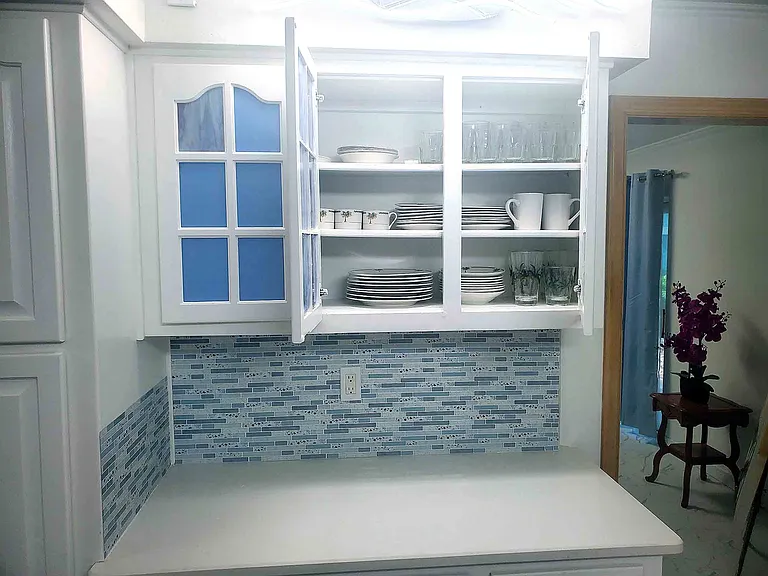 Fully Equipped Kitchen for 8