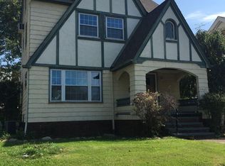 3463 Berea Rd, Cleveland, OH 44111
