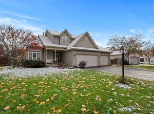 1251 Wood Dr, Woodstock, IL 60098