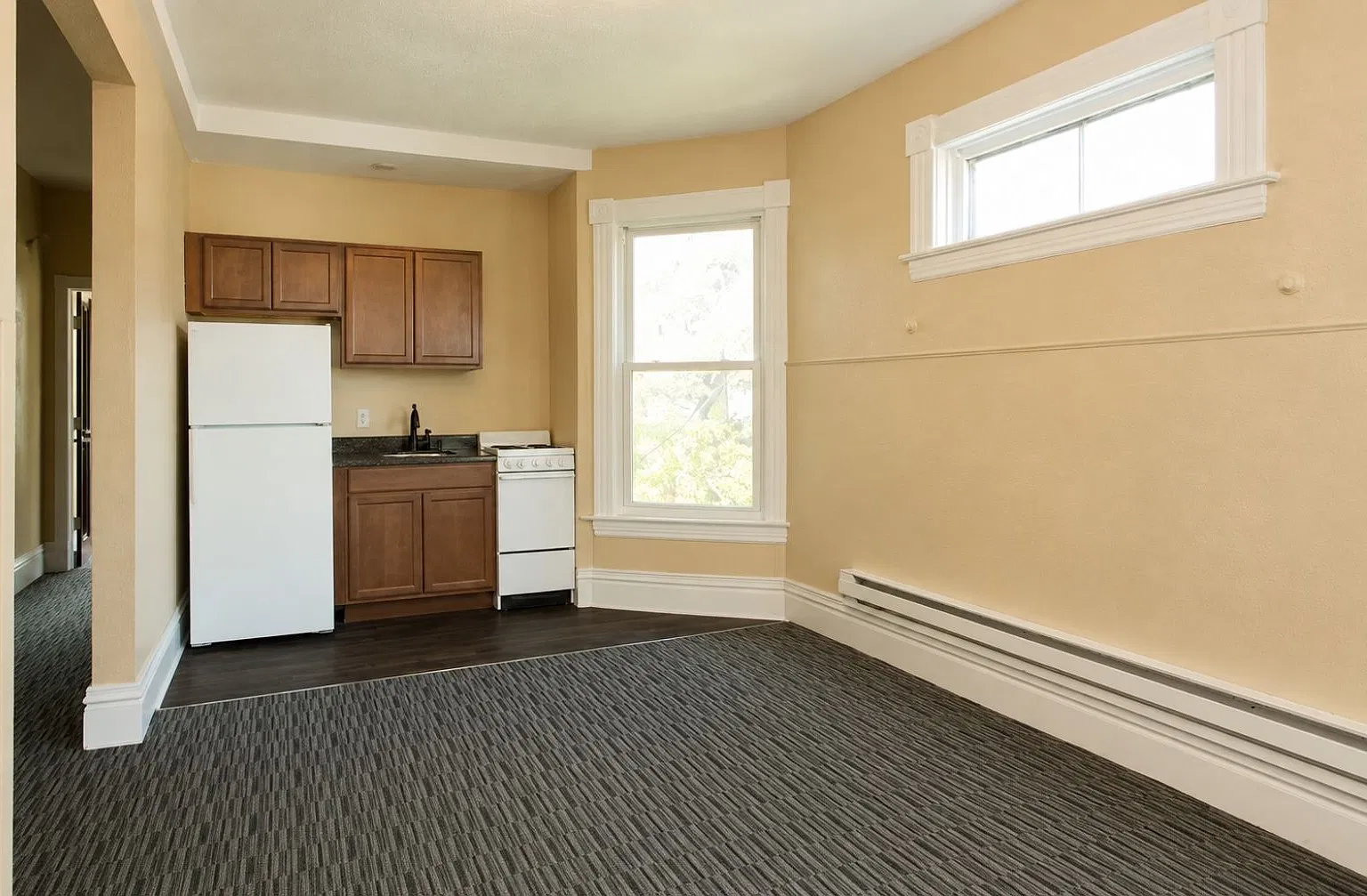 Marshall Ave Apartments — Photo 1