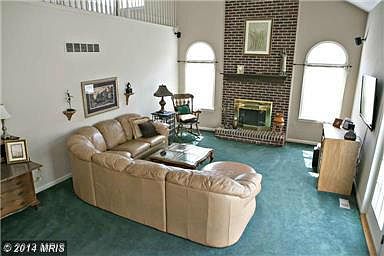 4th image of 1600 Lynndale Ct