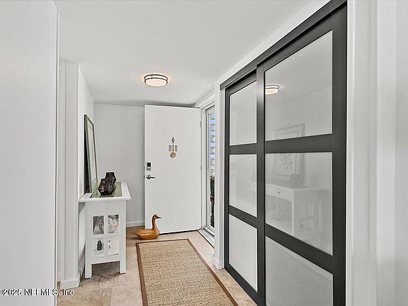 4th image of 1601 OCEAN Drive S #810
