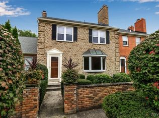 74 Georgian Ln, Williamsville, NY 14221
