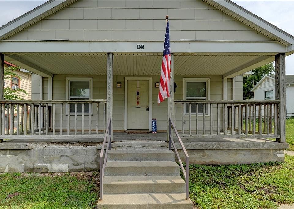 563 Prospect St, Leavenworth, KS 66048 Zillow