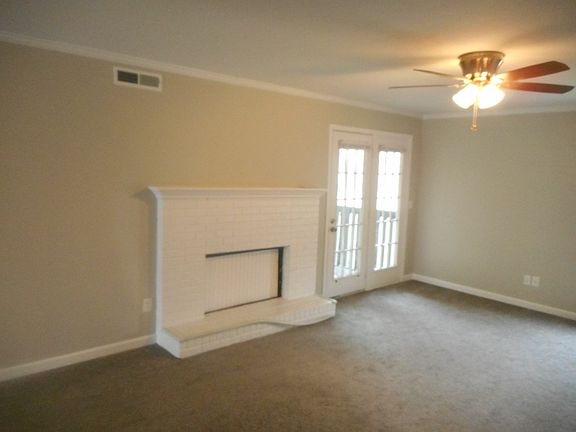 5th image of 140 Westfield Dr