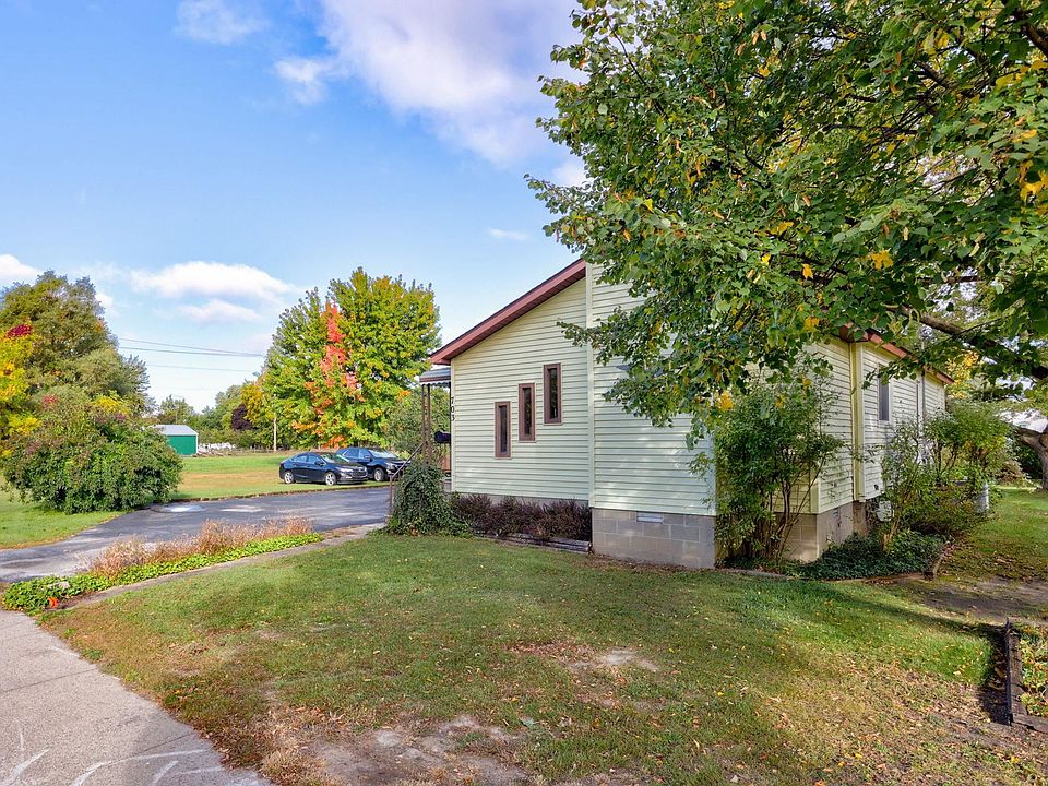 1st image of 703 Nebobish Ave
