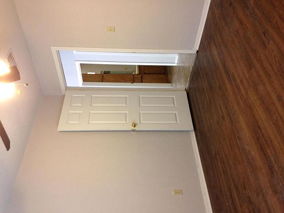 2nd image of 415 Eureka St APT B