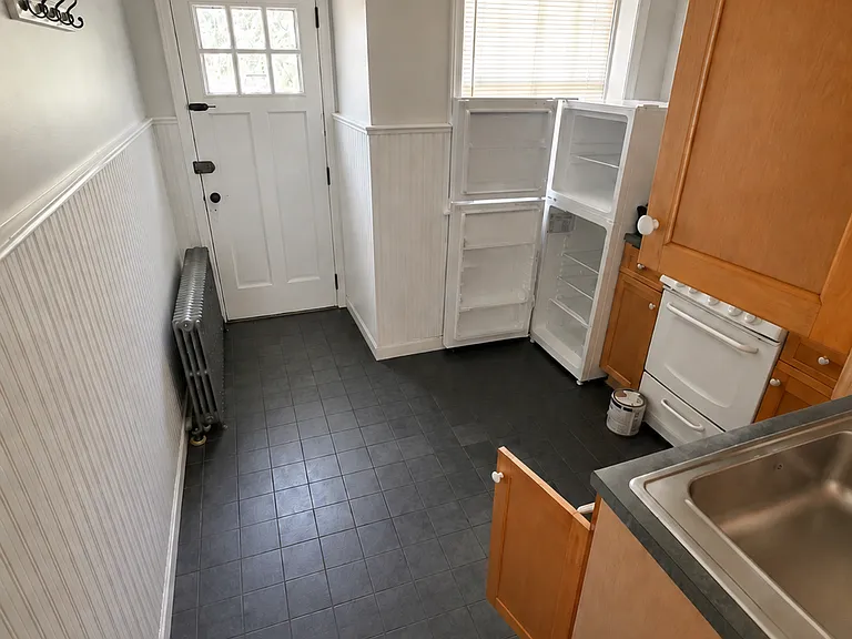 5911 Greene St #1R — Photo 9