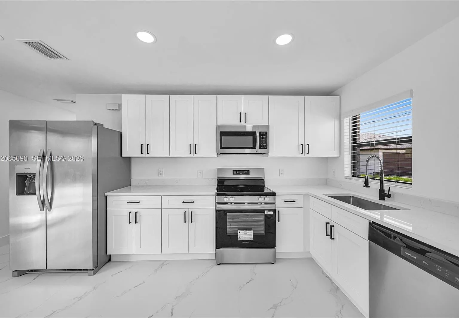 4984 Fairway Ct — Photo 4