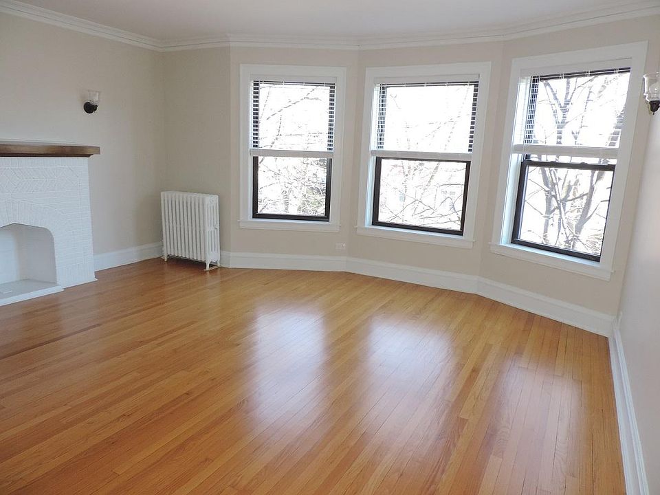 1st image of 7220 N Greenview Ave APT 2