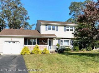 55 Heath Ave, Oakhurst, NJ 07755