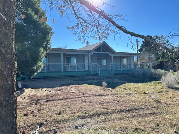 7755 Del Rosa Rd, Phelan, CA 92371