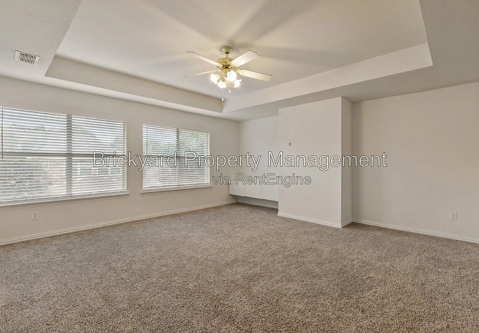 5 bed, 4.0 bath, 3380 sqft, $3,400 — Photo 1
