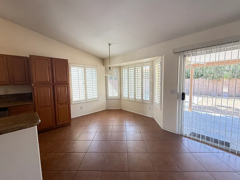 844 N Granite St — Photo 6
