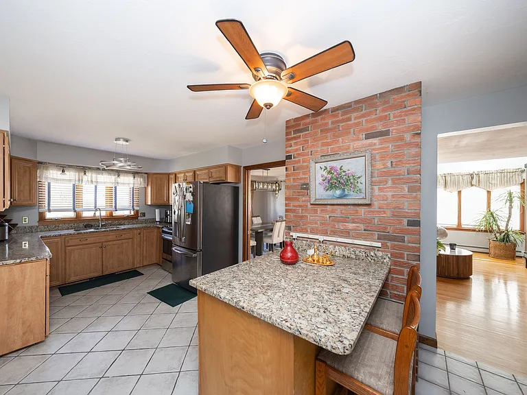 423 Goldthwaite Rd — Photo 12