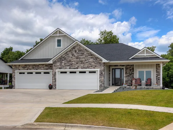 1301 NE 23rd St, Grimes, IA 50111