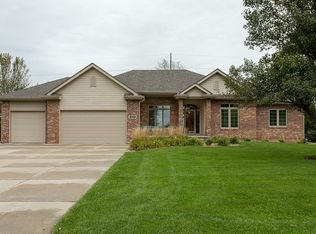 3215 S 217th St, Elkhorn, NE 68022