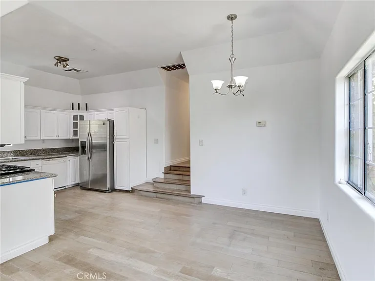 3207 Kenneth Dr — Photo 10