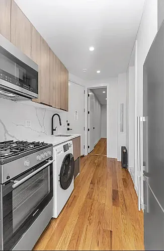 75 Thompson St #11 — Photo 4