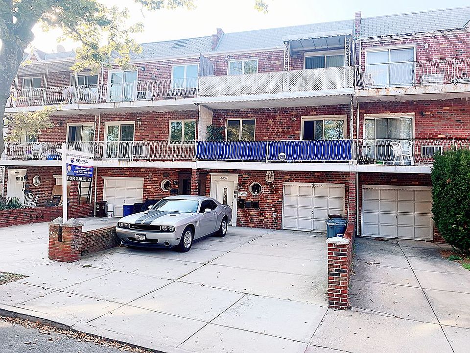 1st image of 8854 17th Ave