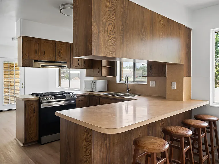 11044 S Temple Dr — Photo 11