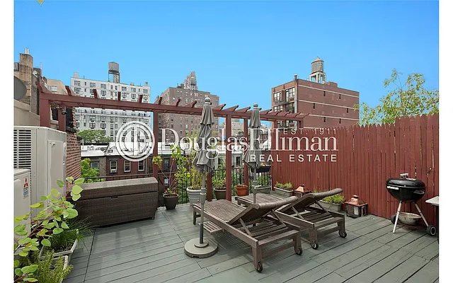 Sold by Douglas Elliman | media 16