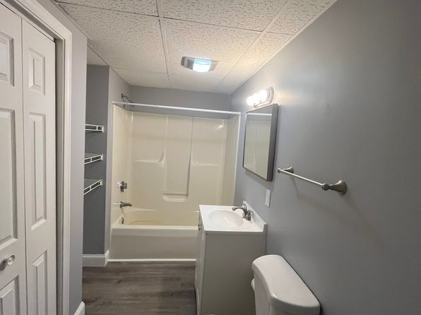 12 Jabish St #1, Belchertown, MA 01007