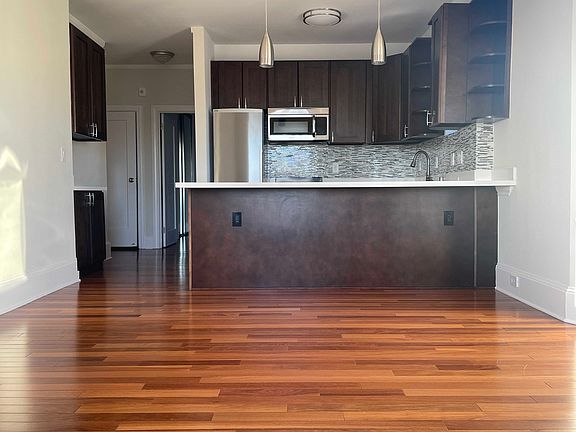 5th image of 2165 Larkin St APT 408
