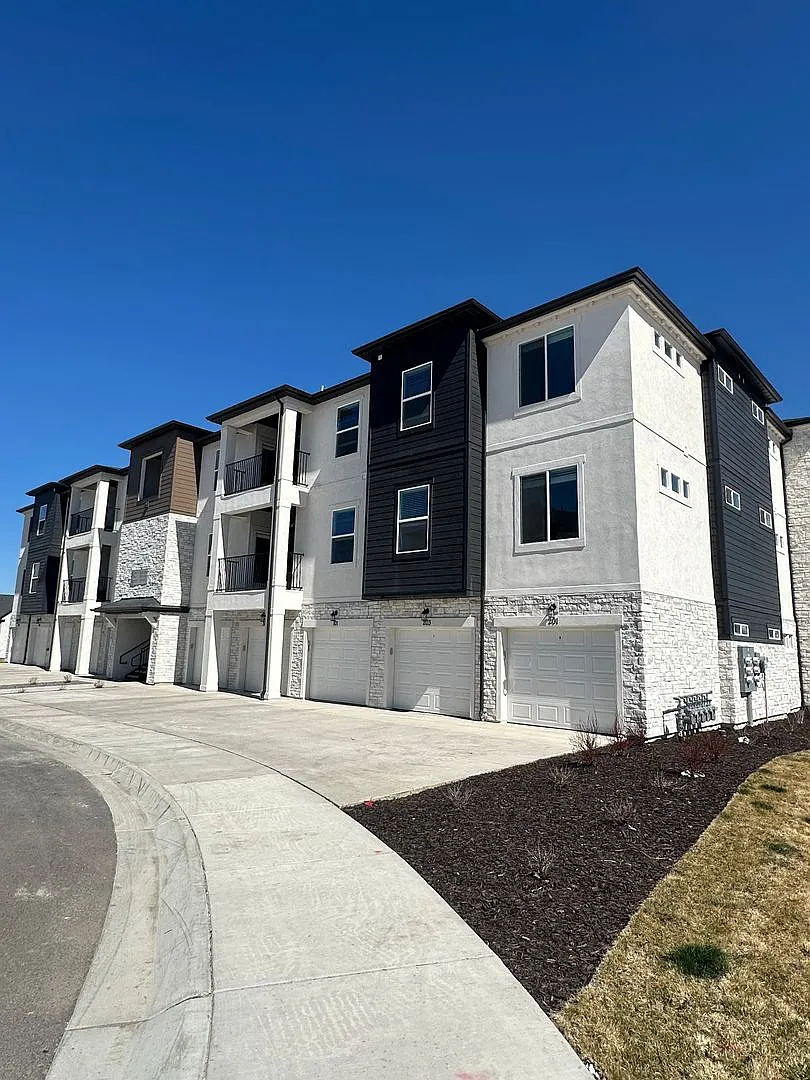 Brand New 3 Bedroom Condo with Resort-Style Amenities in Herriman! — Photo 1