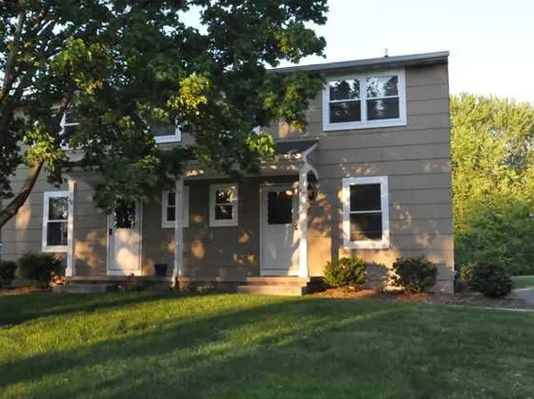 48-50 Havenwood Holw, Fairport, NY 14450