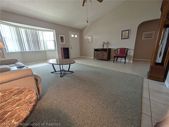 4th image of 4214 Vantage Cir