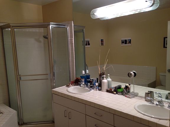 5th image of 3944 Kentucky Dr APT 11