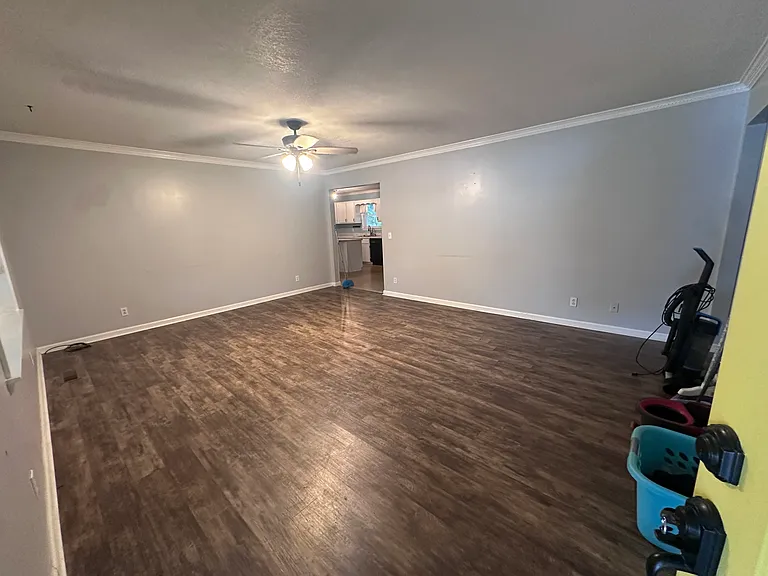 2181 Rose Rd — Photo 2