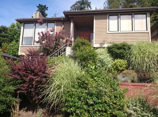 3242 56th Ave SW, Seattle, WA 98116