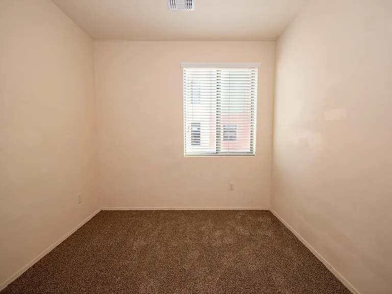 2390 E Blue Diamond Dr — Photo 23