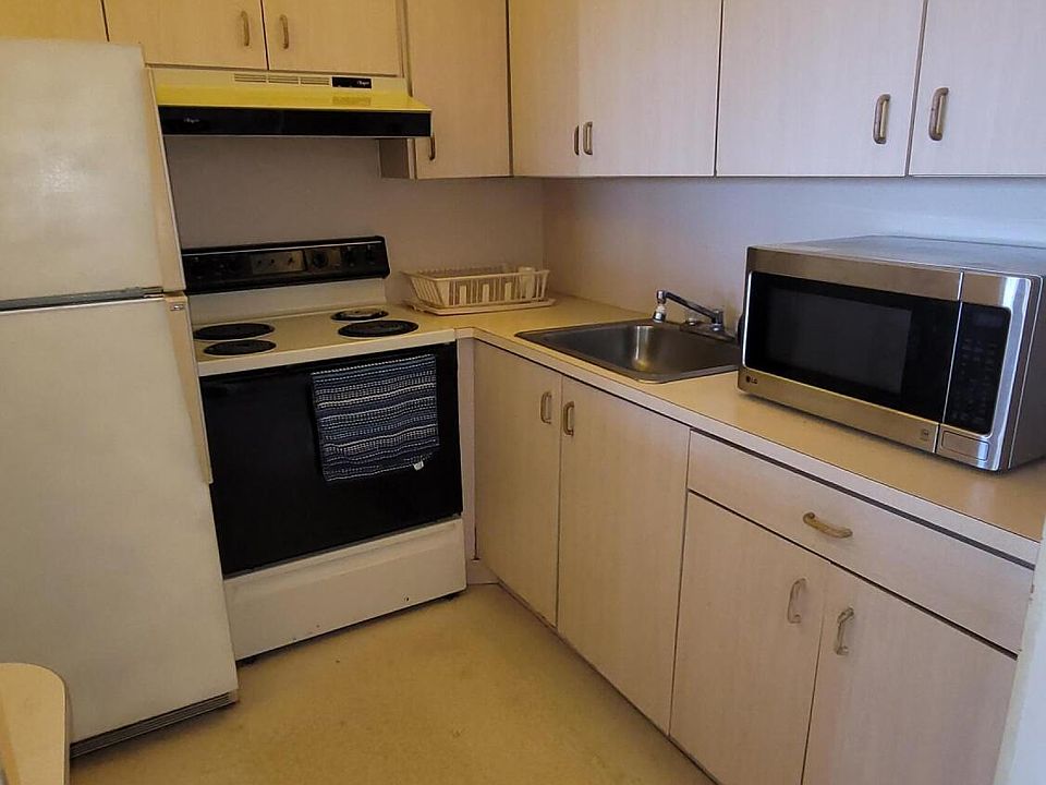 1st image of 347 Southampton C