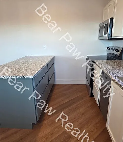 1026 Center Dr — Photo 9