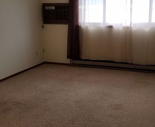 3rd image of 107 22nd St NW APT 103