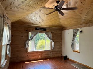 10676 Forest Hills Rd, Forestville, CA 95436