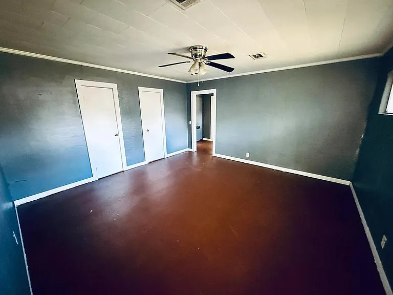102 Pecan Ln — Photo 7
