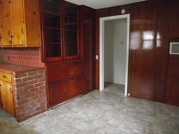 Built In China Cabinets